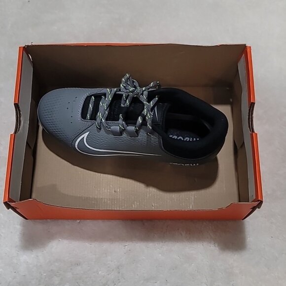 Nike Women's Hyperdiamond 4 Pro Metal Fastpitch Softball Cleats - Picture 11 of 11